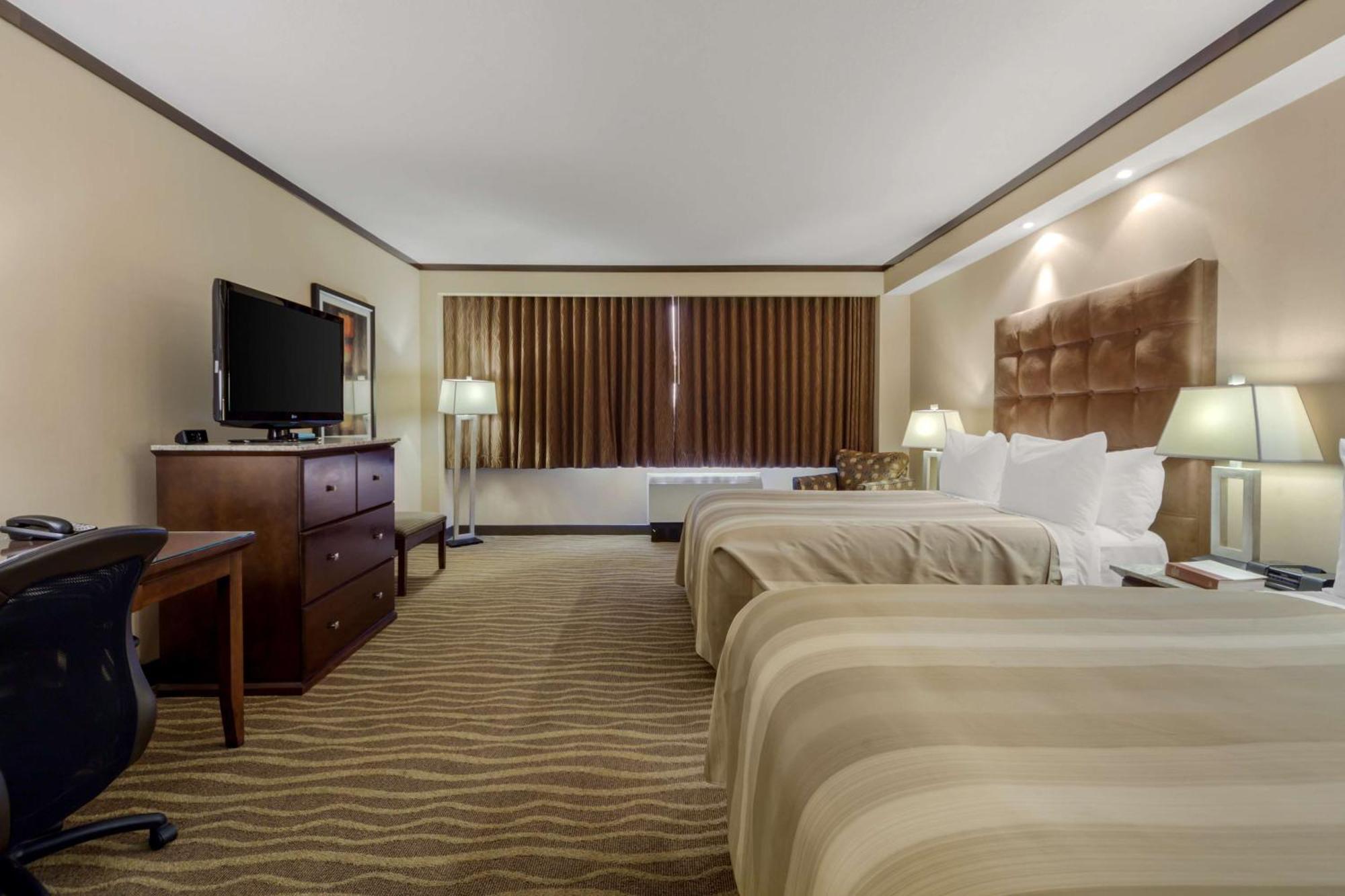 Best Western Premier Denham Inn & Suites Leduc Zewnętrze zdjęcie