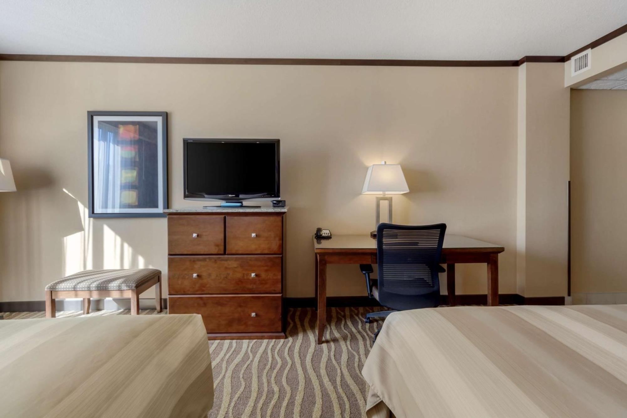 Best Western Premier Denham Inn & Suites Leduc Zewnętrze zdjęcie