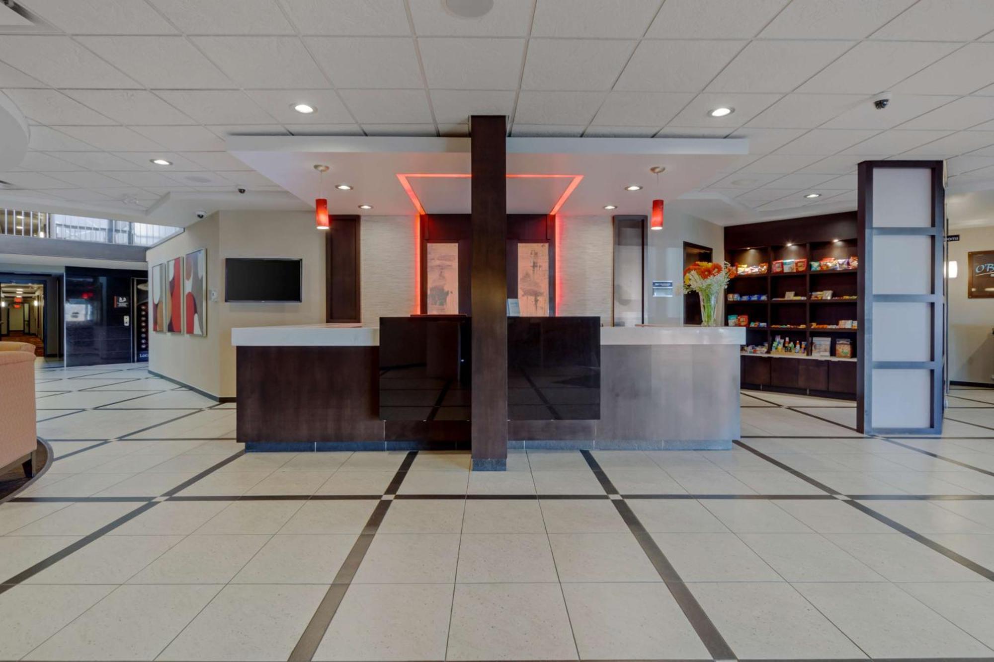Best Western Premier Denham Inn & Suites Leduc Zewnętrze zdjęcie