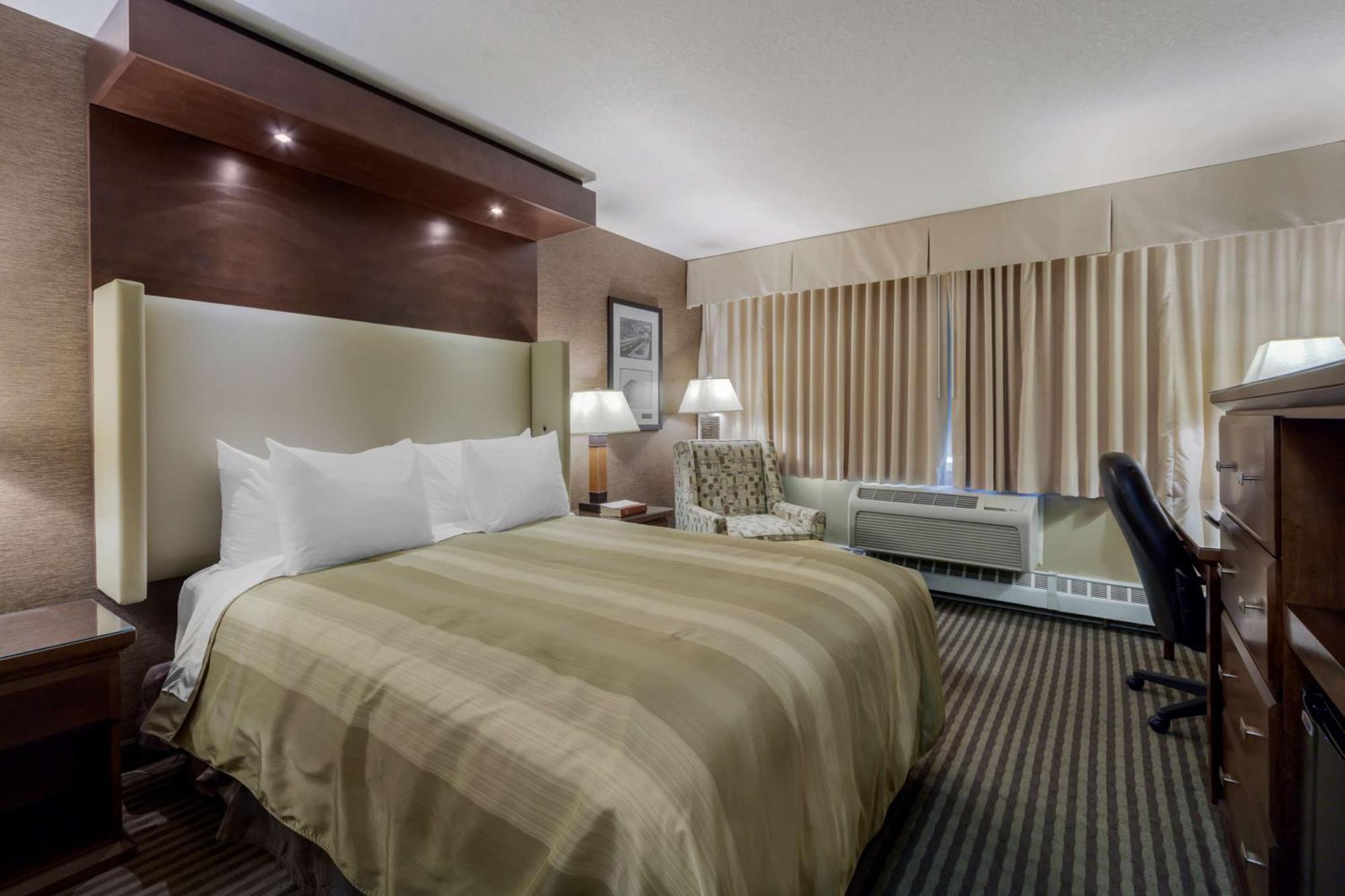 Best Western Premier Denham Inn & Suites Leduc Zewnętrze zdjęcie