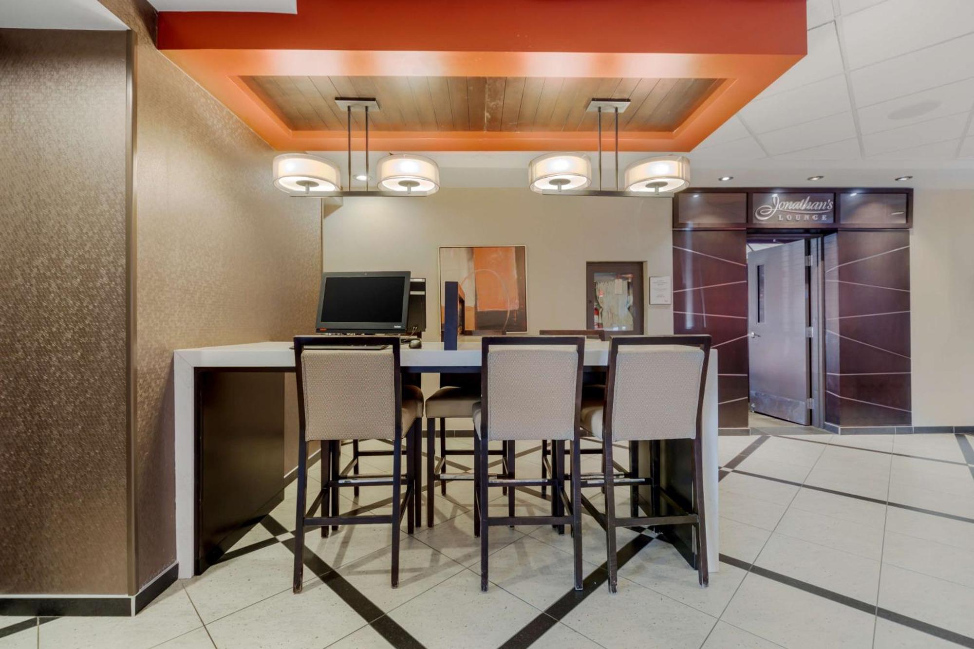 Best Western Premier Denham Inn & Suites Leduc Zewnętrze zdjęcie