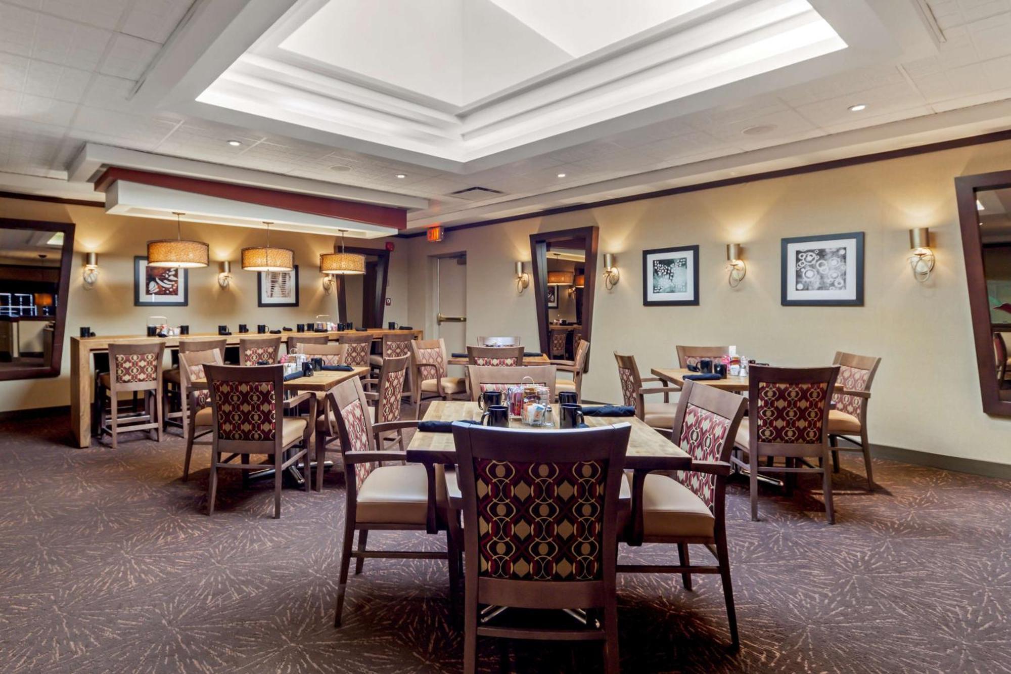Best Western Premier Denham Inn & Suites Leduc Zewnętrze zdjęcie