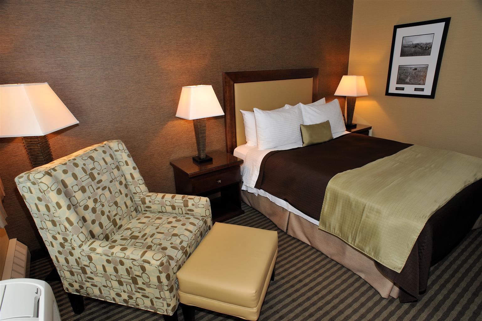 Best Western Premier Denham Inn & Suites Leduc Zewnętrze zdjęcie